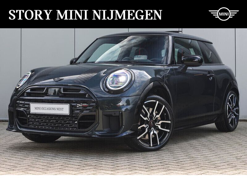 Grijs Gebruikt 2024 Mini John Cooper Works Hatchback | € 41.950 (Duur) - Afbeelding 1/4