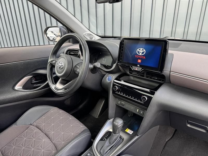 Occasion Toyota Yaris Cross Executive 116 PK (85 kW) 2022 Goud SUV
