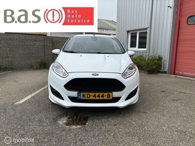Wit Gebruikt 2016 Ford Fiesta ST-Line Hatchback | € 7.750 (Iets duurder) - Afbeelding 1/4
