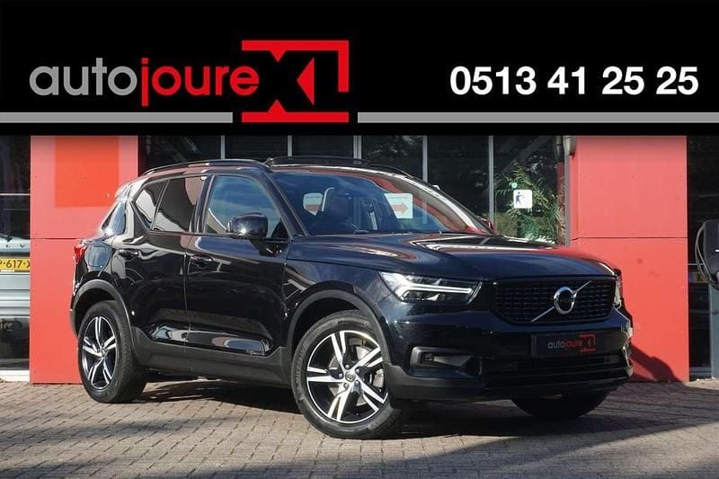Zwart Gebruikt 2019 Volvo XC40 R-Design SUV | € 27.848 (Eerlijke prijs) - Afbeelding 1/4
