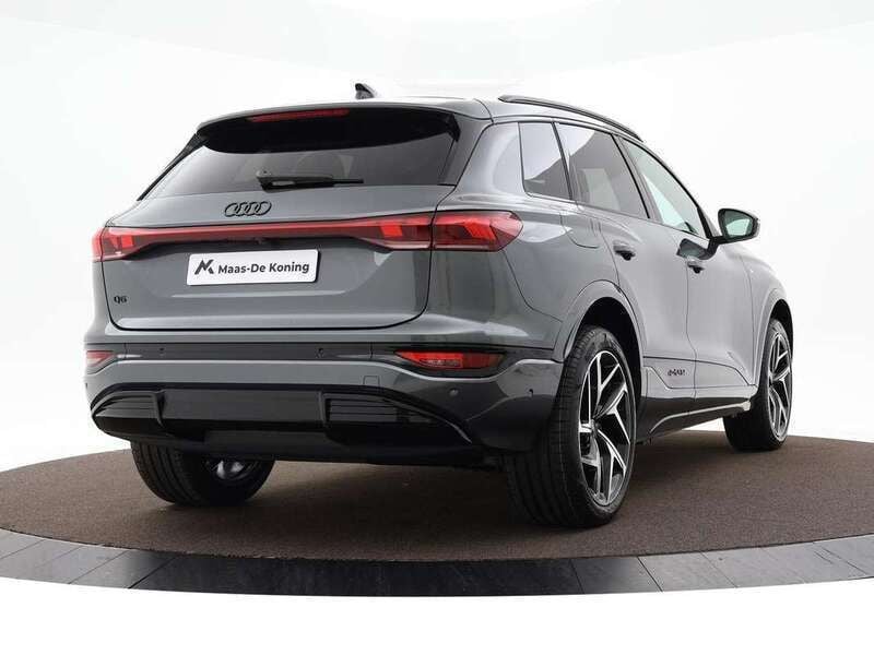 Grijs Nieuw 2025 Audi Q6 e-tron Sport SUV | € 81.500 (Eerlijke prijs) - Afbeelding 1/3