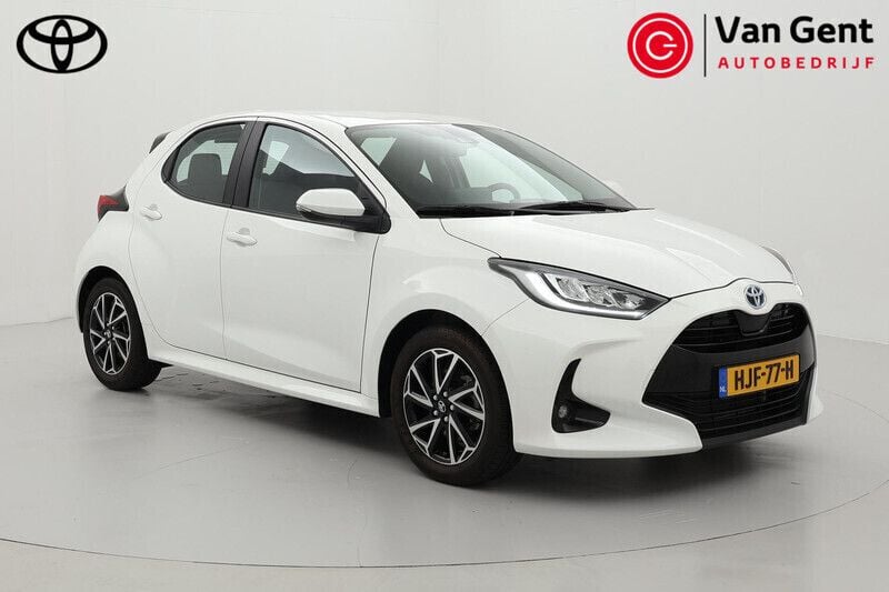 Wit Gebruikt 2024 Toyota Yaris Hybrid Hatchback | € 23.999 (Eerlijke prijs) - Afbeelding 1/4