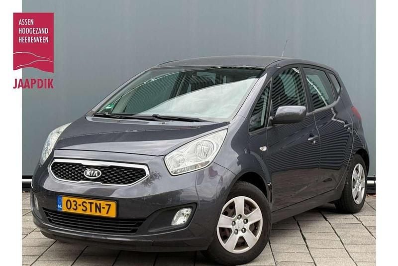 Grijs Gebruikt 2011 Kia Venga 2 Hatchback | € 7.444 (Eerlijke prijs) - Afbeelding 1/4