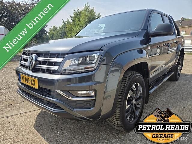 Zwart Gebruikt 2019 VW Amarok Dark Label Pickup | € 34.990 - Afbeelding 1/4