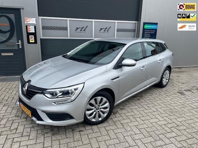 Grijs, metallic lak Gebruikt 2020 Renault Mégane GrandTour Life Stationwagen | € 11.950 (Eerlijke prijs) - Afbeelding 1/4