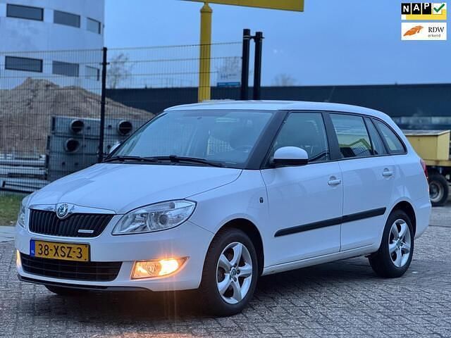 Wit Gebruikt 2012 Skoda Fabia GreenLine Stationwagen | € 3.695 (Iets duurder) - Afbeelding 1/4