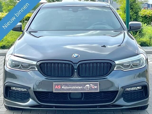 Grijs Gebruikt 2019 BMW 530e Executive Sedan | € 36.950 - Afbeelding 1/4