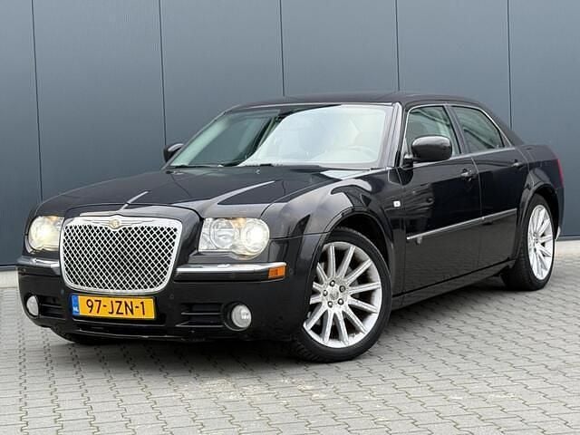 Zwart Occasion 2009 Chrysler 300C Sedan | € 5.990 (Duur) - Afbeelding 1/4