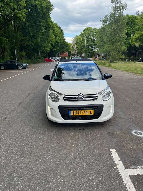 Wit Gebruikt 2015 Citroën C1 Shine Hatchback | € 6.250 (Eerlijke prijs) - Afbeelding 1/4