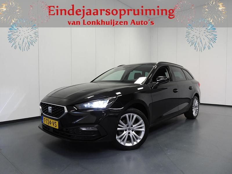 Zwart Gebruikt 2023 Seat Leon Business Stationwagen | € 24.340 (Eerlijke prijs) - Afbeelding 1/4