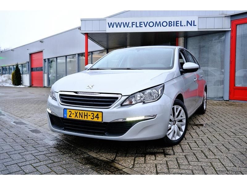 Grijs Gebruikt 2014 Peugeot 308 Stationwagen | € 4.450 (Goede deal) - Afbeelding 1/4
