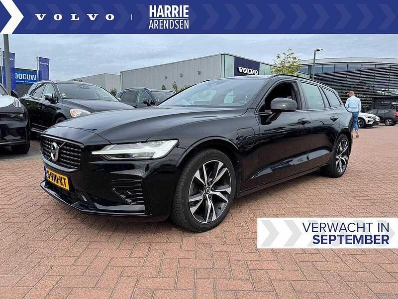 Gebruikt 2018 Volvo V60 R-Design Stationwagen | € 33.899 (Eerlijke prijs) - Afbeelding 1/4