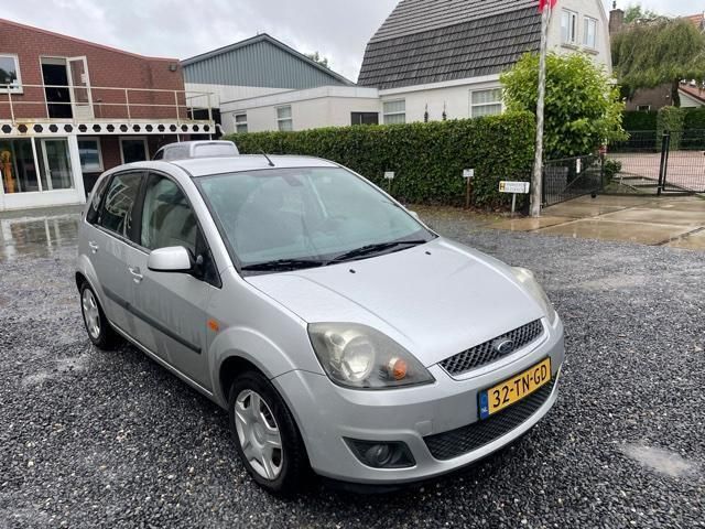 Occasion Ford Fiesta Ghia 80 PK (58 kW) 2006 Grijs Hatchback
