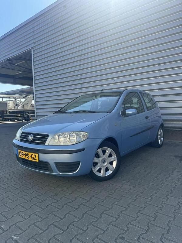 Gebruikt 2004 Fiat Punto | € 1.195 (Eerlijke prijs) - Afbeelding 1/4