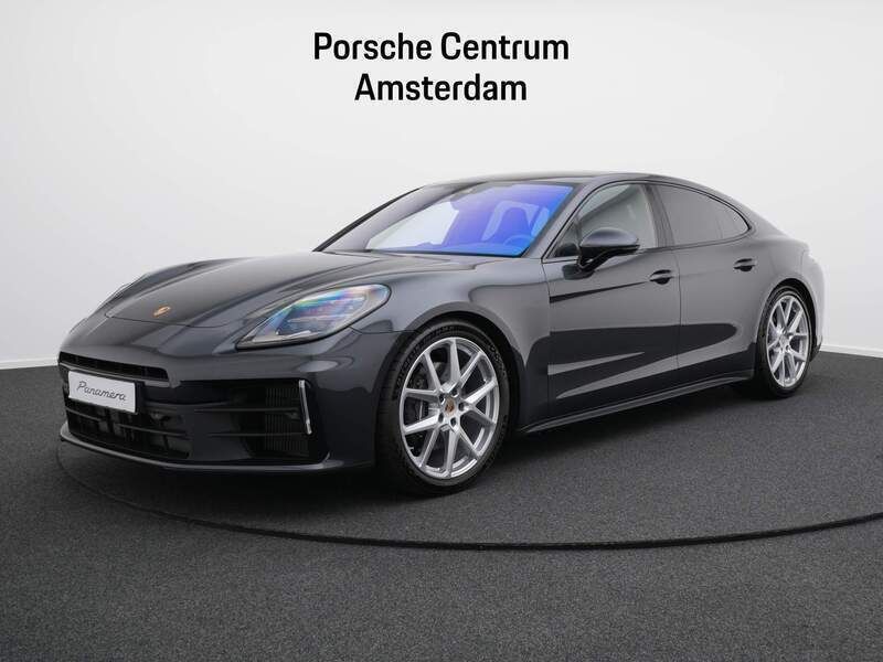 Grijs, metallic lak Gebruikt 2024 Porsche Panamera 4 Sedan | € 149.950 - Afbeelding 1/4
