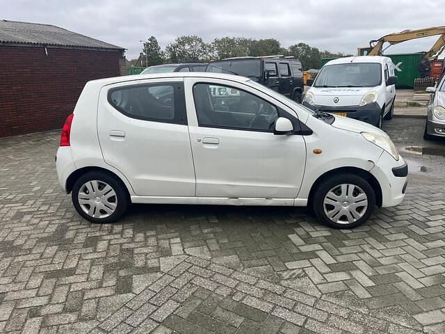 Occasion Nissan Pixo Acenta 68 PK (50 kW) 2011 Wit Hatchback