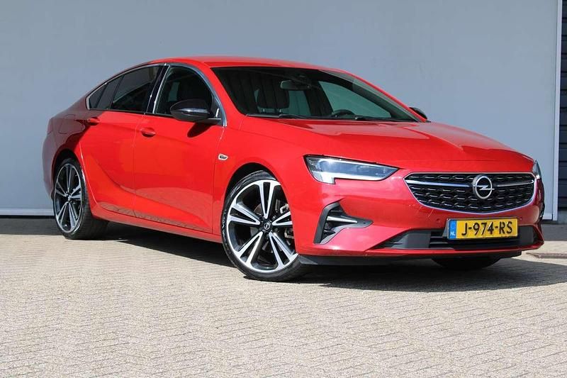Occasion Opel Insignia Sport 200 PK (147 kW) 2020 Rood Hatchback