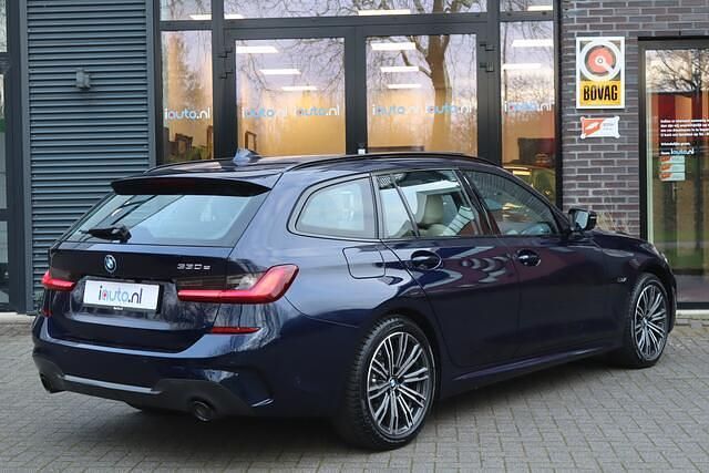 Occasion BMW 330 Shadowline 291 PK (214 kW) 2021 Blauw Stationwagen