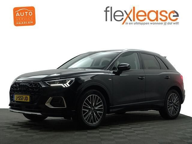 Zwart metallic Gebruikt 2020 Audi Q3 Performance SUV | € 32.900 - Afbeelding 1/4