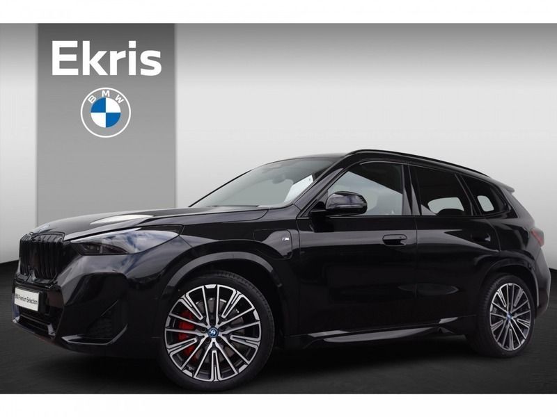 Zwart, metallic lak Nieuw 2025 BMW X1 M Sport SUV | € 68.484 - Afbeelding 1/4