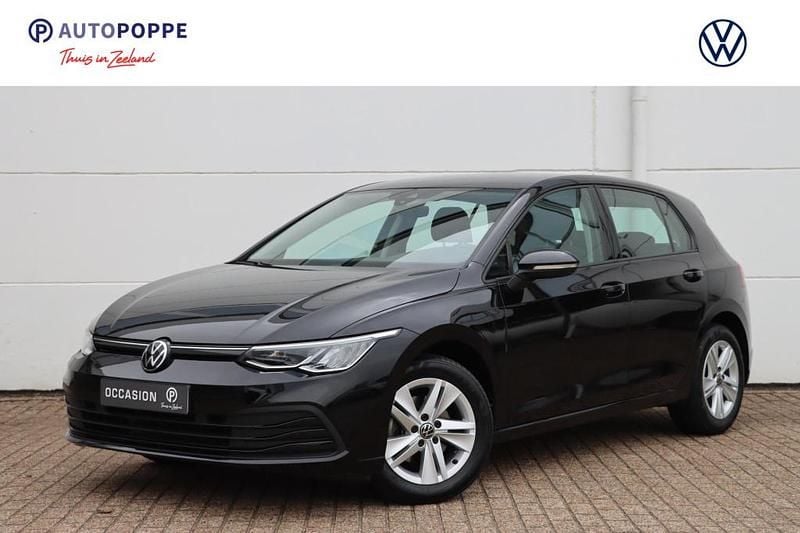 Hatchback Gebruikt 2022 VW Golf VIII Life Hatchback | € 22.950 (Goede deal) - Afbeelding 1/4