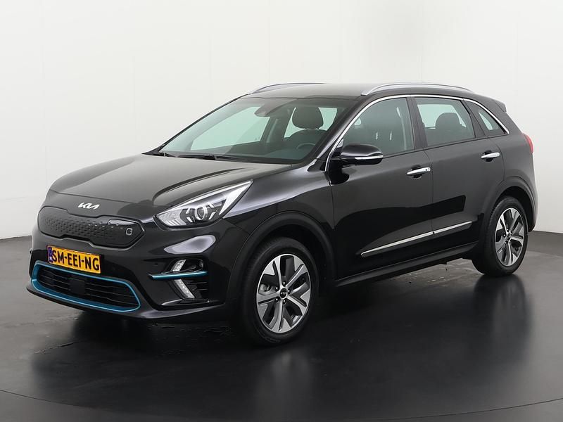 Zwart Gebruikt 2022 Kia e-Niro SUV | € 22.895 (Super prijs) - Afbeelding 1/4