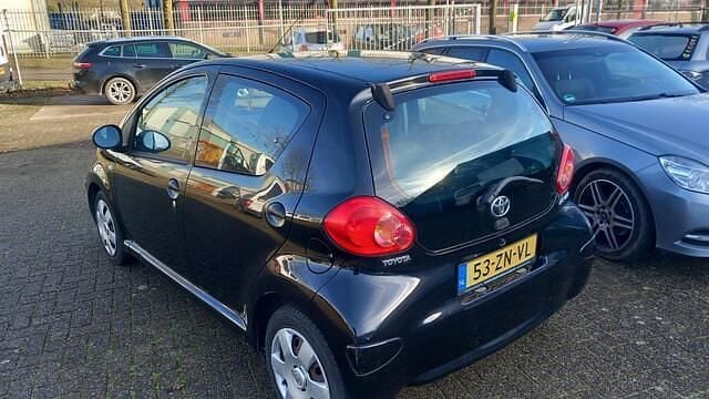 Occasion Toyota Aygo 68 PK (50 kW) 2008 Zwart Hatchback