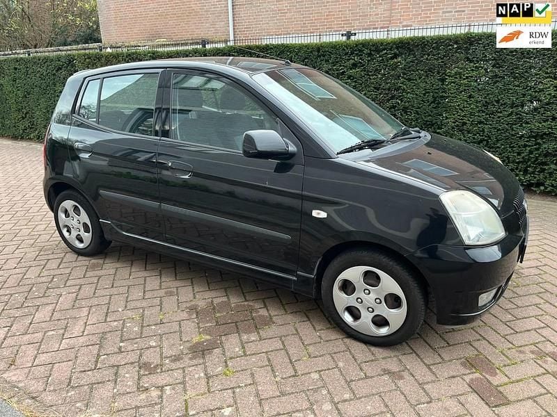 Zwart Gebruikt 2007 Kia Picanto Hatchback | € 1.600 (Eerlijke prijs) - Afbeelding 1/4