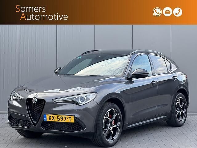 Grijs Gebruikt 2019 Alfa Romeo Stelvio Tech Edition SUV | € 37.950 (Iets duurder) - Afbeelding 1/4