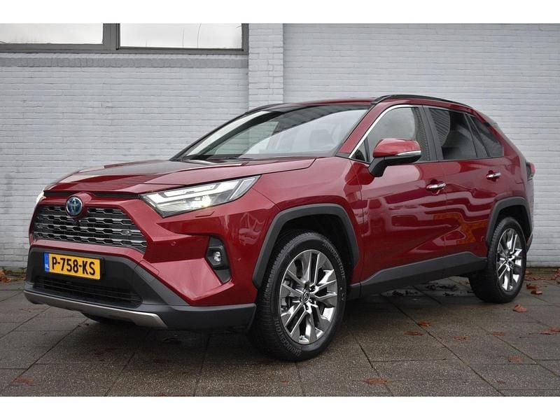 Rood Occasion 2022 Toyota RAV4 Executive SUV | € 41.999 (Iets duurder) - Afbeelding 1/4