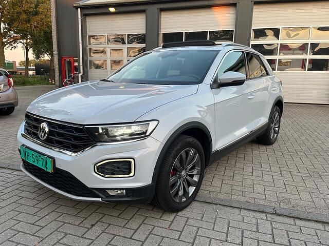 Wit Gebruikt 2020 VW T-Roc Sport SUV | € 24.850 (Eerlijke prijs) - Afbeelding 1/3