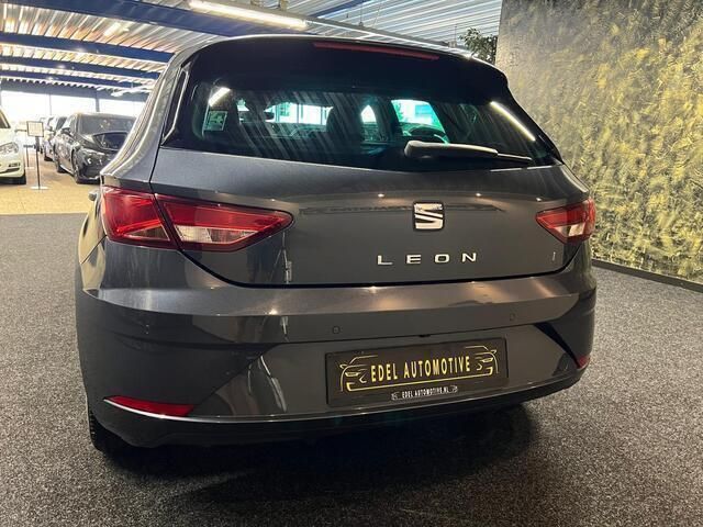 Occasion Seat Leon Business 116 PK (85 kW) 2019 Grijs Hatchback