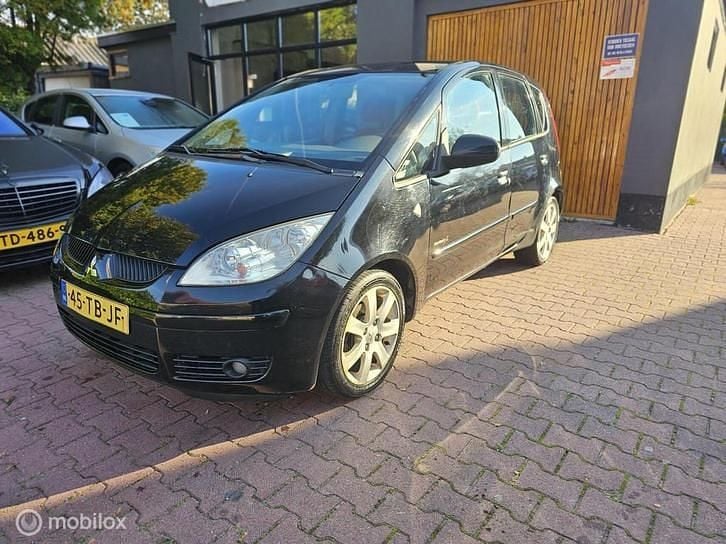 Zwart Gebruikt 2006 Mitsubishi Colt Instyle Hatchback | € 1.499 (Eerlijke prijs) - Afbeelding 1/4