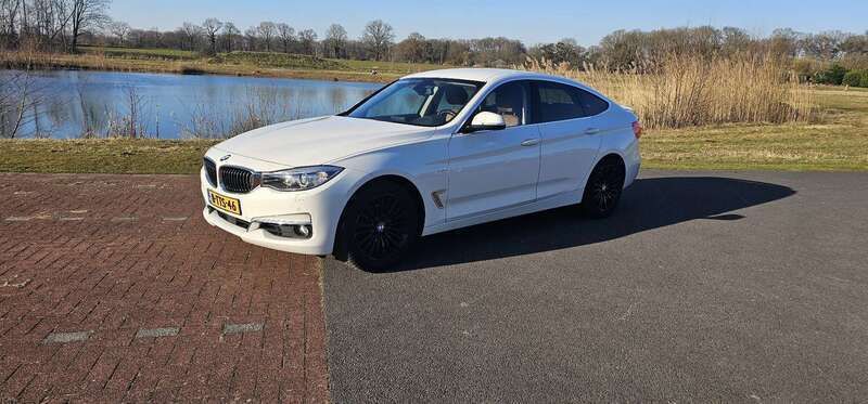 Wit Gebruikt 2014 BMW 320 Executive Sedan | € 13.995 (Eerlijke prijs) - Afbeelding 1/4