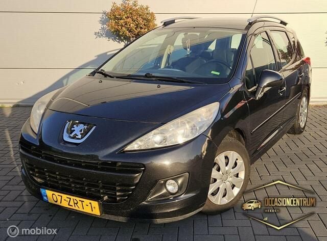 Zwart Gebruikt 2011 Peugeot 207 Allure Hatchback | € 1.250 (Goede deal) - Afbeelding 1/4