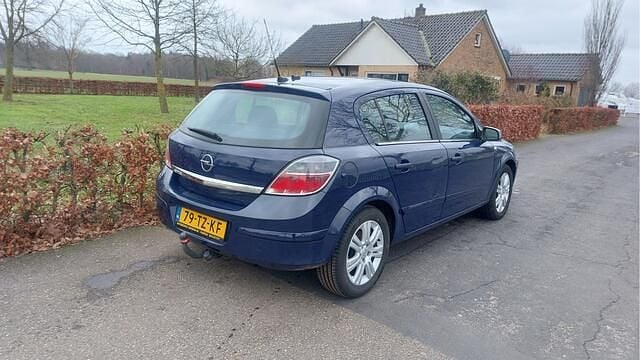 Occasion Opel Astra Executive 116 PK (85 kW) 2007 Blauw (metallic) Hatchback