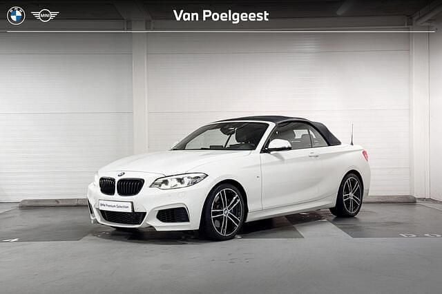 Wit Gebruikt 2019 BMW 218 Executive Cabriolet | € 29.900 (Iets duurder) - Afbeelding 1/4