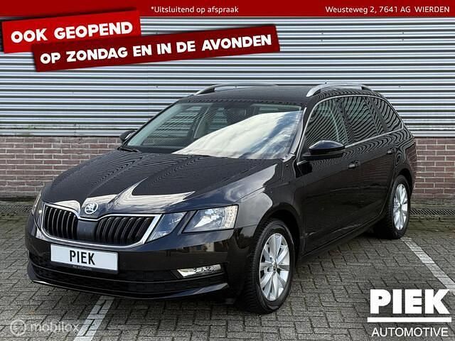 Zwart Gebruikt 2017 Skoda Octavia Ambition Stationwagen | € 13.999 (Super prijs) - Afbeelding 1/2