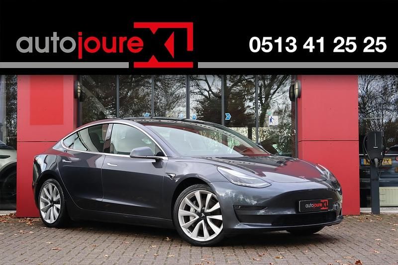 Grijs Occasion 2019 Tesla Model 3 Long Range AWD Sedan | € 17.999 (Eerlijke prijs) - Afbeelding 1/4