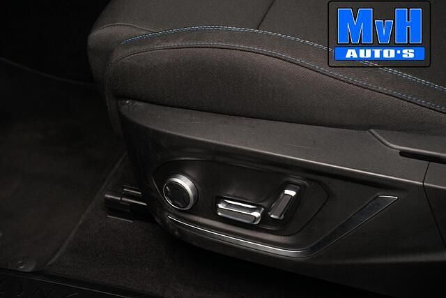 Occasion Lynk & Co 01 261 PK (191 kW) 2022 Zwart SUV