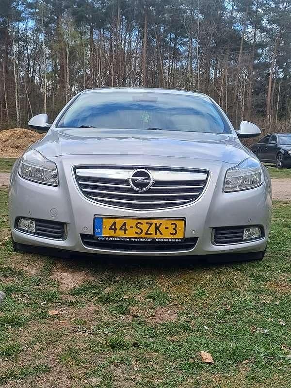 Gebruikt 2012 Opel Insignia Edition Sedan | € 6.500 (Iets duurder) - Afbeelding 1/4