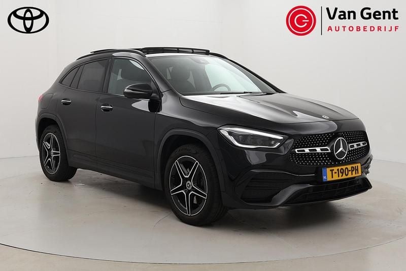 Zwart Gebruikt 2023 Mercedes GLA250 Business SUV | € 31.999 (Super prijs) - Afbeelding 1/4