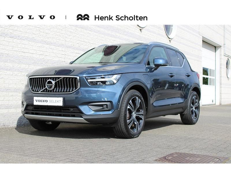 Blauw Gebruikt 2022 Volvo XC40 Inscription SUV | € 43.950 (Duur) - Afbeelding 1/3