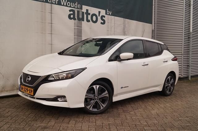 Occasion Nissan Leaf N-Connecta 110 kW (150 PK) 2020 Wit Hatchback