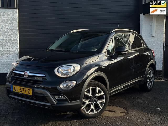 Zwart Gebruikt 2015 Fiat 500X Cross SUV | € 9.950 (Eerlijke prijs) - Afbeelding 1/4