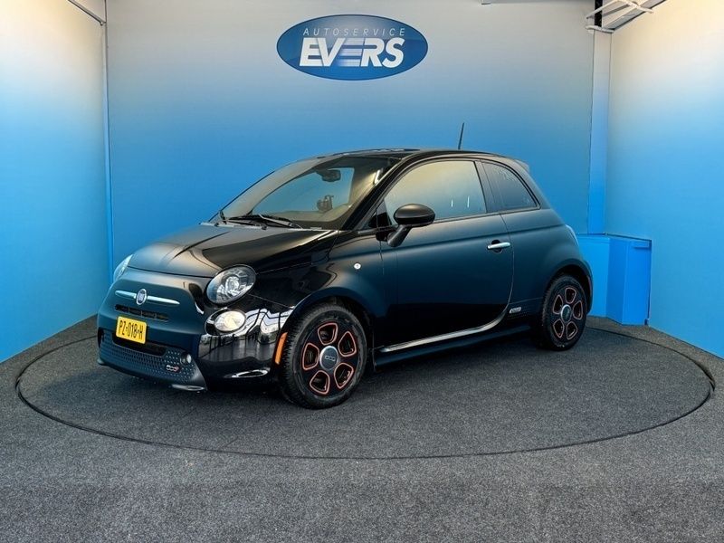 Zwart Gebruikt 2013 Fiat 500e Hatchback | € 9.395 - Afbeelding 1/4