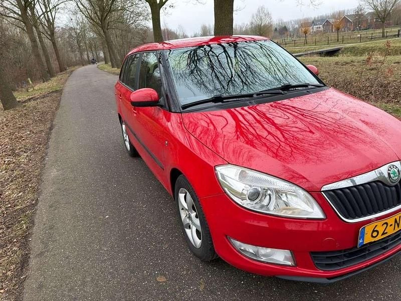 Occasion Skoda Fabia GreenLine 75 PK (55 kW) 2010 Rood Stationwagen