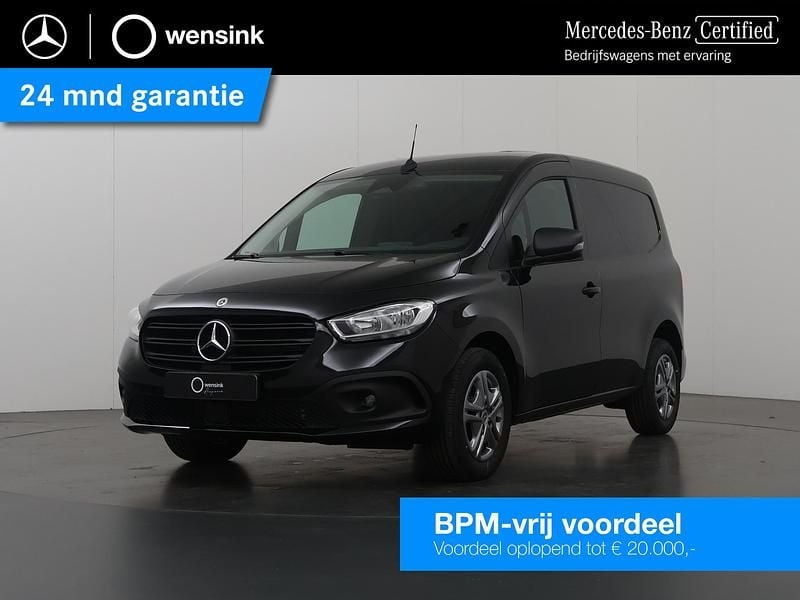 Zwart Gebruikt 2024 Mercedes Citan 108 Van | € 25.850 - Afbeelding 1/4