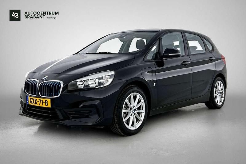 Zwart Gebruikt 2019 BMW 225 Active Tourer iPerformance MPV | € 18.845 (Eerlijke prijs) - Afbeelding 1/4