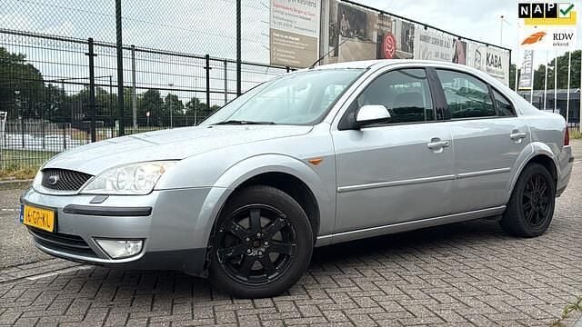 Grijs Gebruikt 2001 Ford Mondeo Sedan | € 999 (Eerlijke prijs) - Afbeelding 1/4